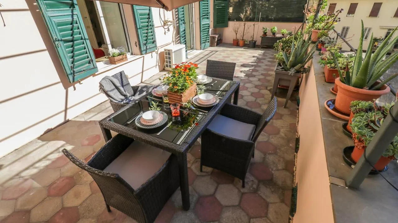 Sole, Terrazza, Centro Citta E Wi-Fi Veloce! Apartment Genoa